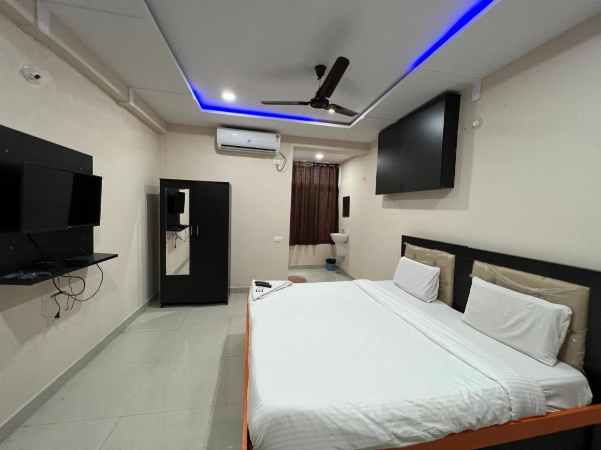 5 Star Grand Hotel Shamshabad Exterior foto
