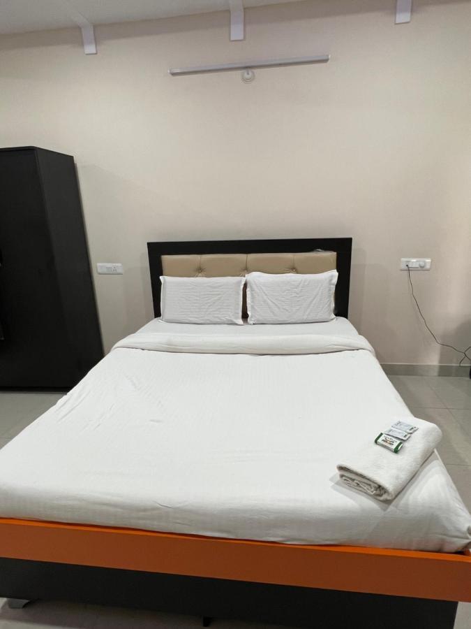 5 Star Grand Hotel Shamshabad Exterior foto